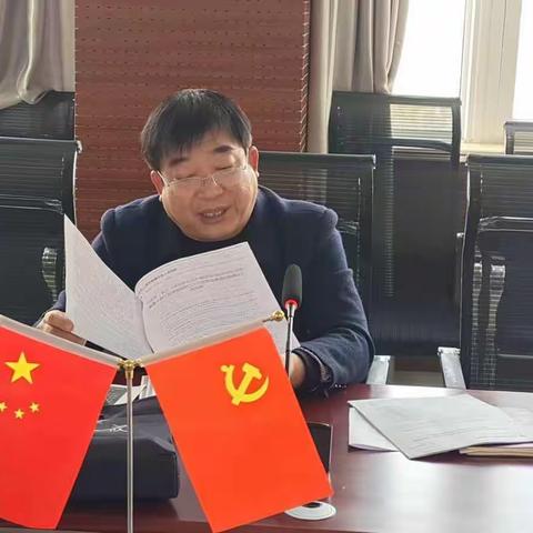 初冬乍寒，万医下基层，健康扶贫送温暖。