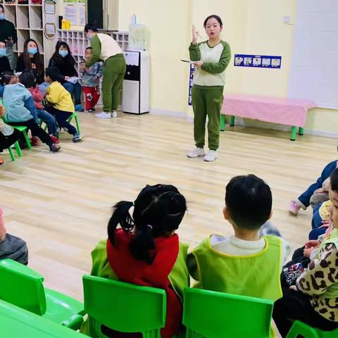 小鸟🈶️树林乐园^_^鱼儿🈶️大海乐园，小一班🈶️大地乐园^_^让我们一起加油💪