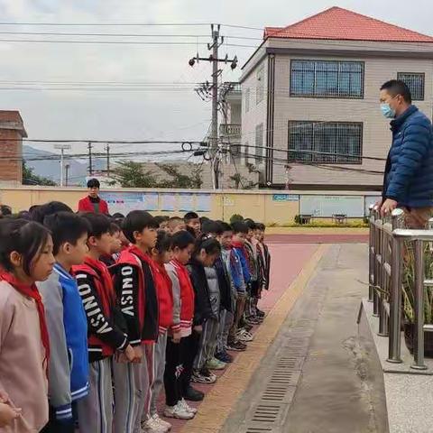 下圳小学，年末安全工作总结