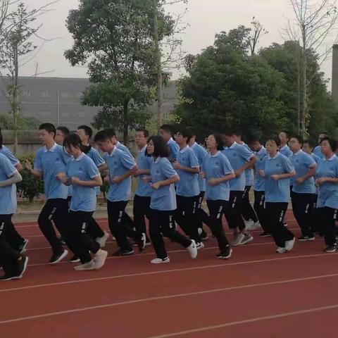 坚定豪迈，展现风采——周南K1911军训day5