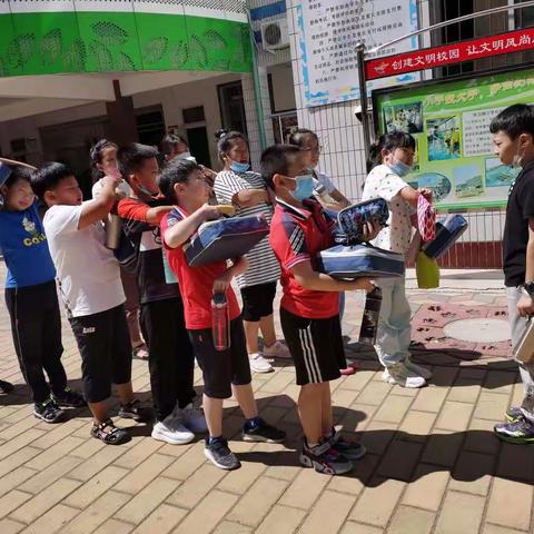 我与宝贝们的一个月