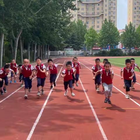 初探小学，礼遇成长——建桥幼儿园大班幼儿参观小学活动