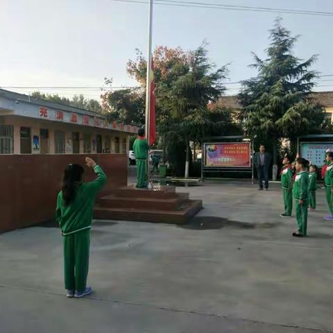 金风飘菊蕊，九九重阳节