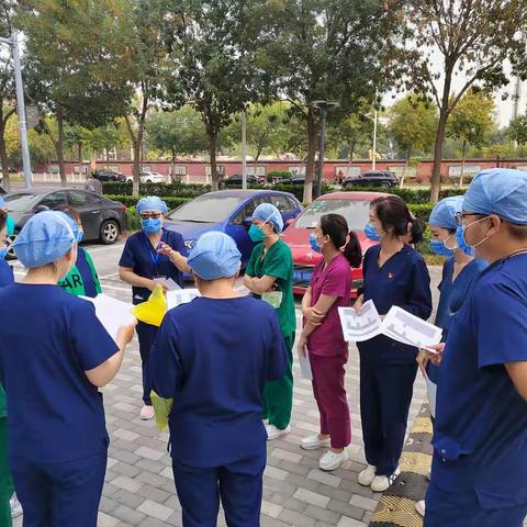 国庆期间不打烊  织密疫情防控网