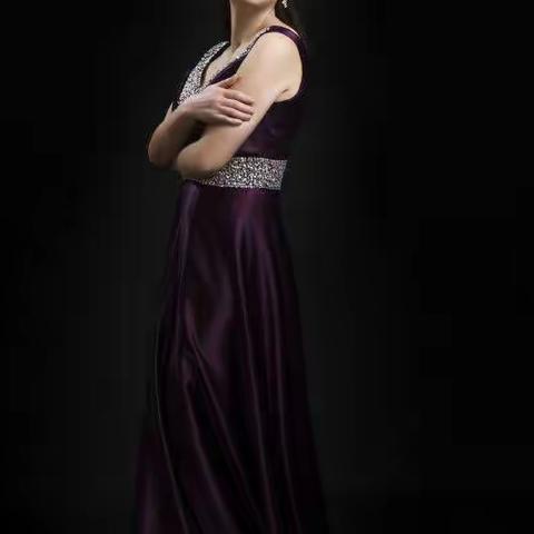 林子—西安纹绣名师—首创光影全脸定妆