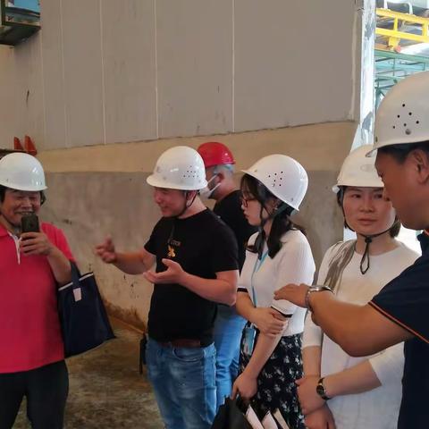 枝江市老科协理事长余瑞华考察迪斯科公司