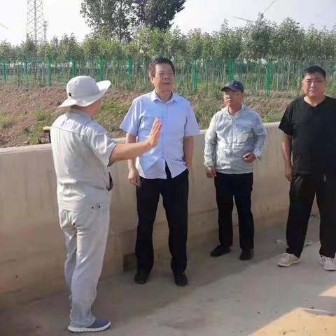 市水利局马荣洲副局长检查汤阴南水北调防汛减灾和安全生产工作