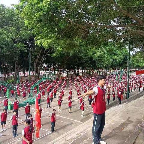 以体育人 厚植情怀
——“品质教育 学在四十二中”常规管理之大课间展示活动