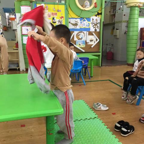 2019年1月11幼儿园举行了幼儿自理能力大赛