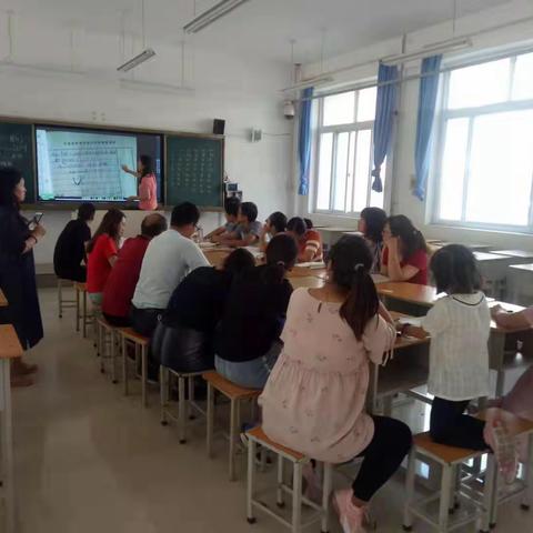 “求真务实 重在落实 一课一研 重在扎实”