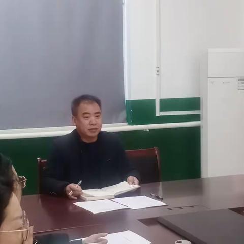 东史端镇中心学校2023年度课题研究申报研讨会