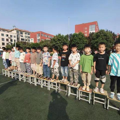 我们的第一张全家福