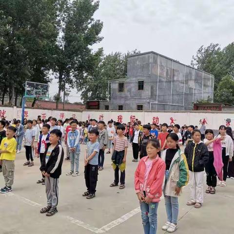 我爱你中国 ——小岳寺乡朱寨小学 “同升国旗 同唱爱国歌”主题教育活动