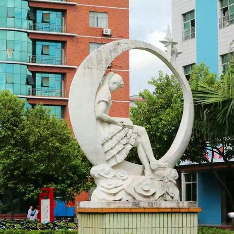 “双减”进行时丨接力传棒呈奋进之姿，鳞爪飞扬扬青春之态——于都中学初中部初二年级2021年冬季接力赛掠影