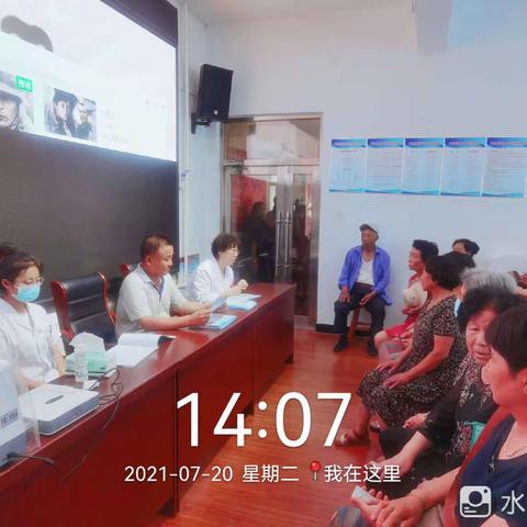 龙江县第一人民医院 糖尿病科 为文化社区居民免费做“骨密度超声”检查