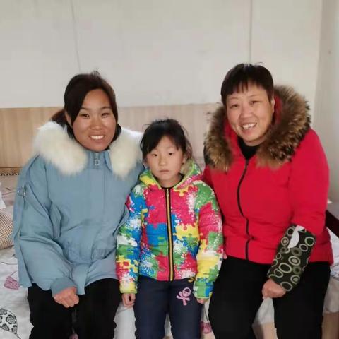 家访我们在路上--伏道镇岗阳小学