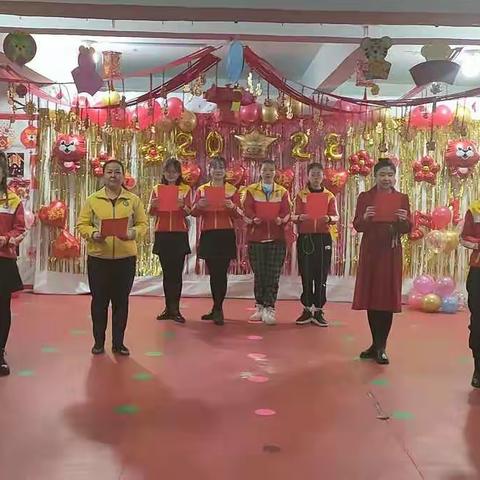 “瑞虎迎春 金虎纳福”——晋芳幼儿园全体教职工祝大家新春快乐  ， 合家团圆。