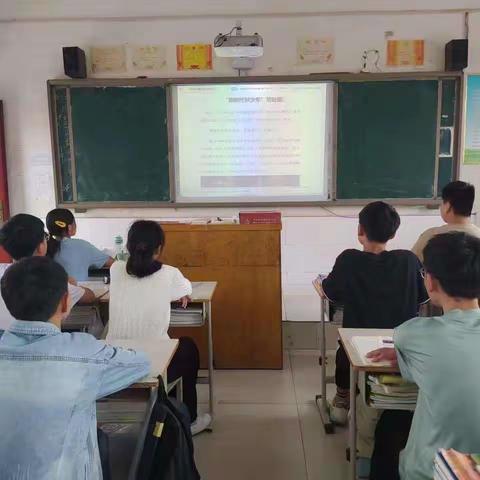 杨垒初级中学向“新时代好少年”贺祉皓同学学习活动