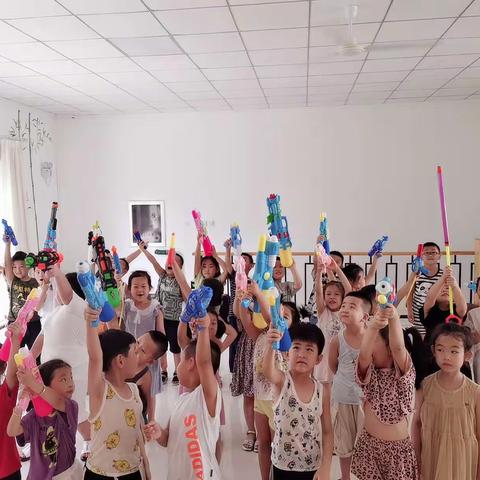 玩转夏日 ，水枪大战