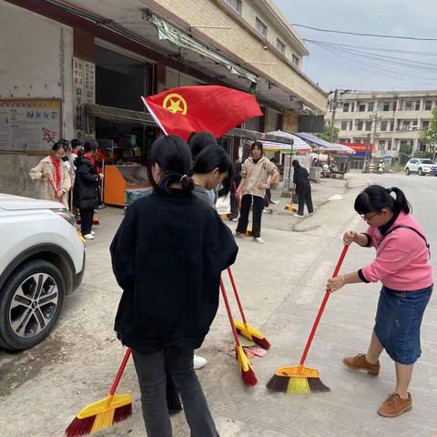 浪平初中：学雷锋，当先锋