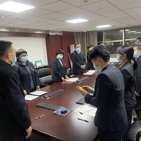 工行濮阳分行营业部召开全体党员大会