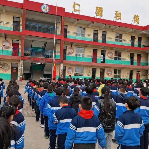 筑梦再启航 一起向未来——马布小学开学第一课暨升旗仪式纪实