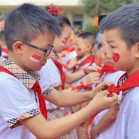 红歌热舞颂辉煌 ——十里铺小学庆六一、迎党的百年华诞活动