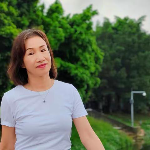 身心尘外远，岁月坐中长