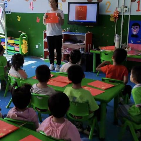 “欢庆国庆，童心飞扬”—张尔庄幼儿园开展国庆节活动