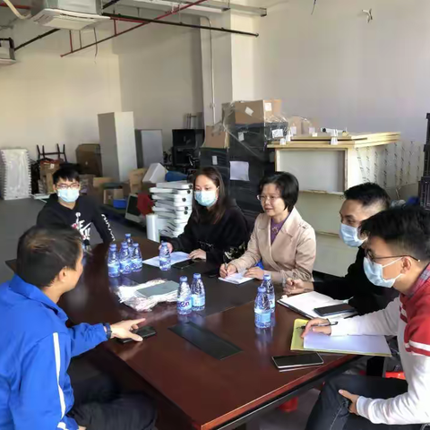 上门服务助纾难 回访企业谋发展