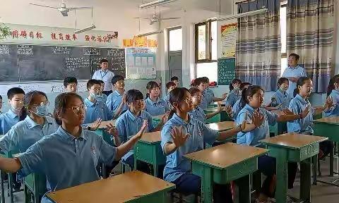 自信•开放•创新———太阳初中校园文化艺术节系列演出