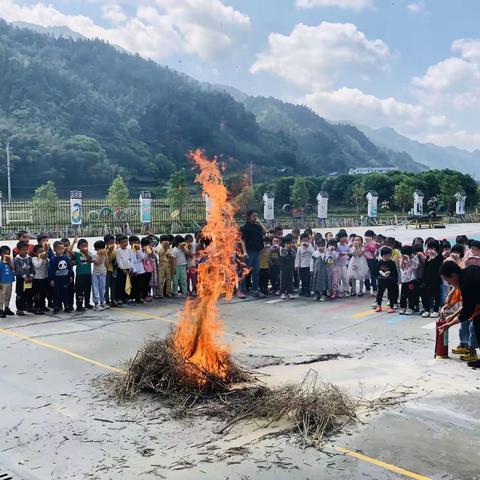 消防安全，与我“童”行———统溪河镇中心幼儿园