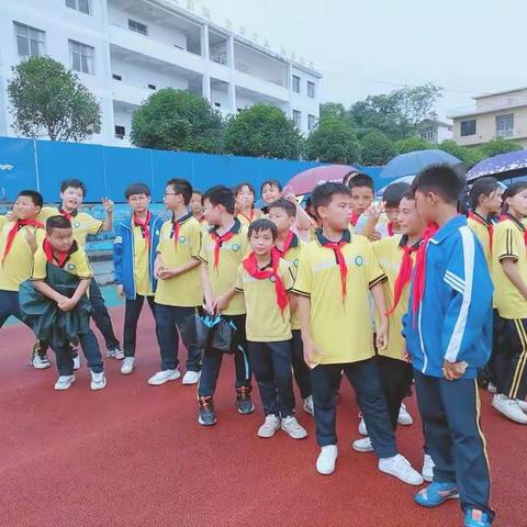 家访，是一场美丽的教育行走。