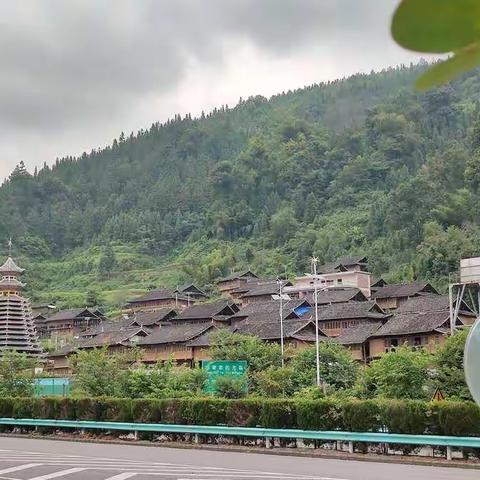 西藏自驾游之《侗寨鼓楼》