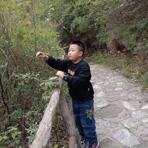 我为学校代言——开发区西山联校二年级二班魏浩锡