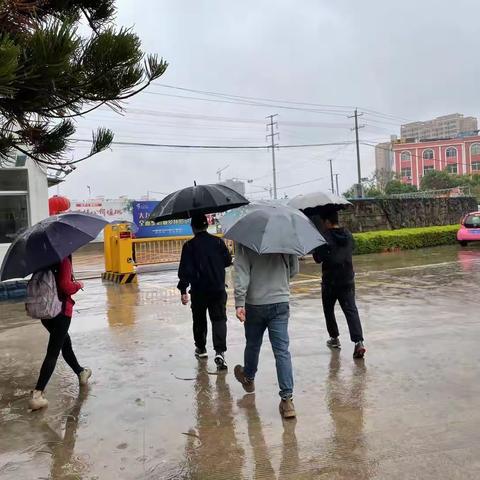 走进学生家庭走进学生心灵