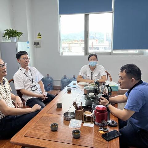 聆听企业的声音———街道四级调研员刘奇东率队到四联社区开展服务企业活动