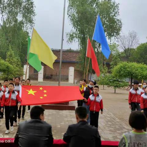 青春点燃梦想，体育铸就辉煌——原沟小学春季游戏运动会