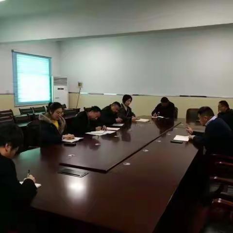 小召乡召开“两会”期间安全生产工作部署会