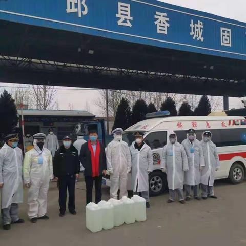 警民携手共抗疫情