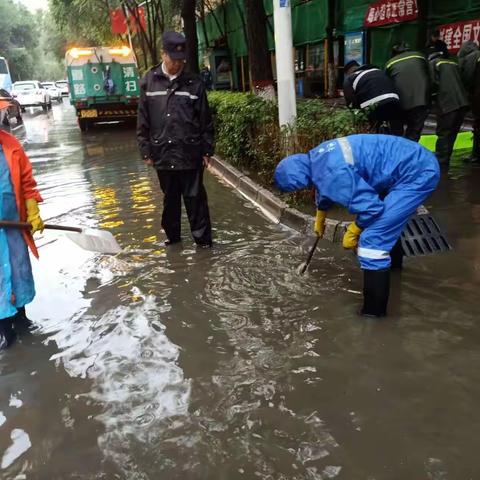 “汛”速出击，坚守岗位