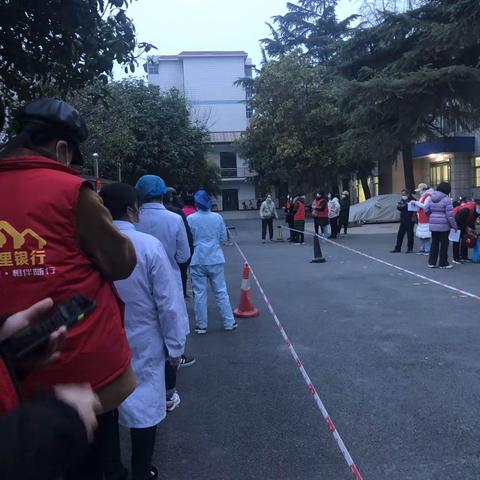 “疫”路有我，志愿同行——防疫志愿者在行动