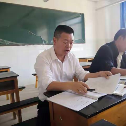 记南涧镇中学理化生教研组———尹文富老师的生物公开课