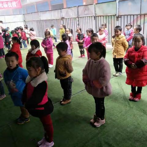 红黄蓝幼儿园大三班第十五周记事