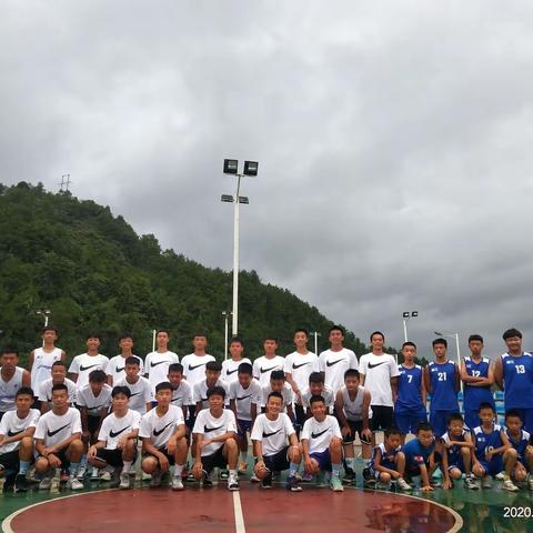 麻江县鑫星篮球训练营          ———后起之星