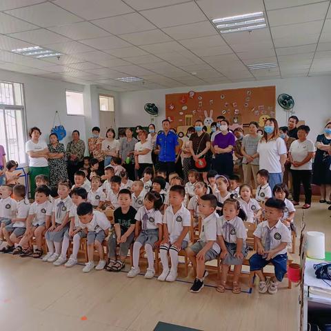 【豆豆三班】用爱教育，健康成长