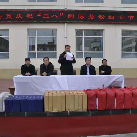 魅力三月花溢香，巾帼奋进谱华章——潞州区教育工会庆“三八”活动梅小片区分会场记实
