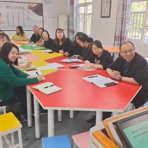 最是人间三月好，不负春光不负“研”——市五小语文教研活动