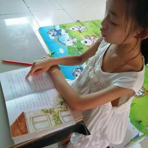 何紫玉充实的暑期生活！