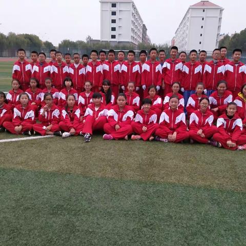 奋进八班，有你有我有他，有我们